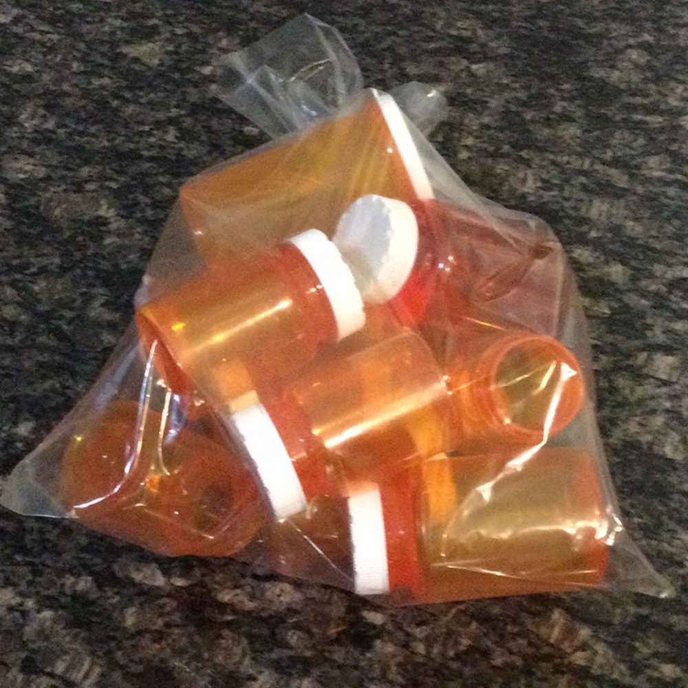 13 Empty Containers